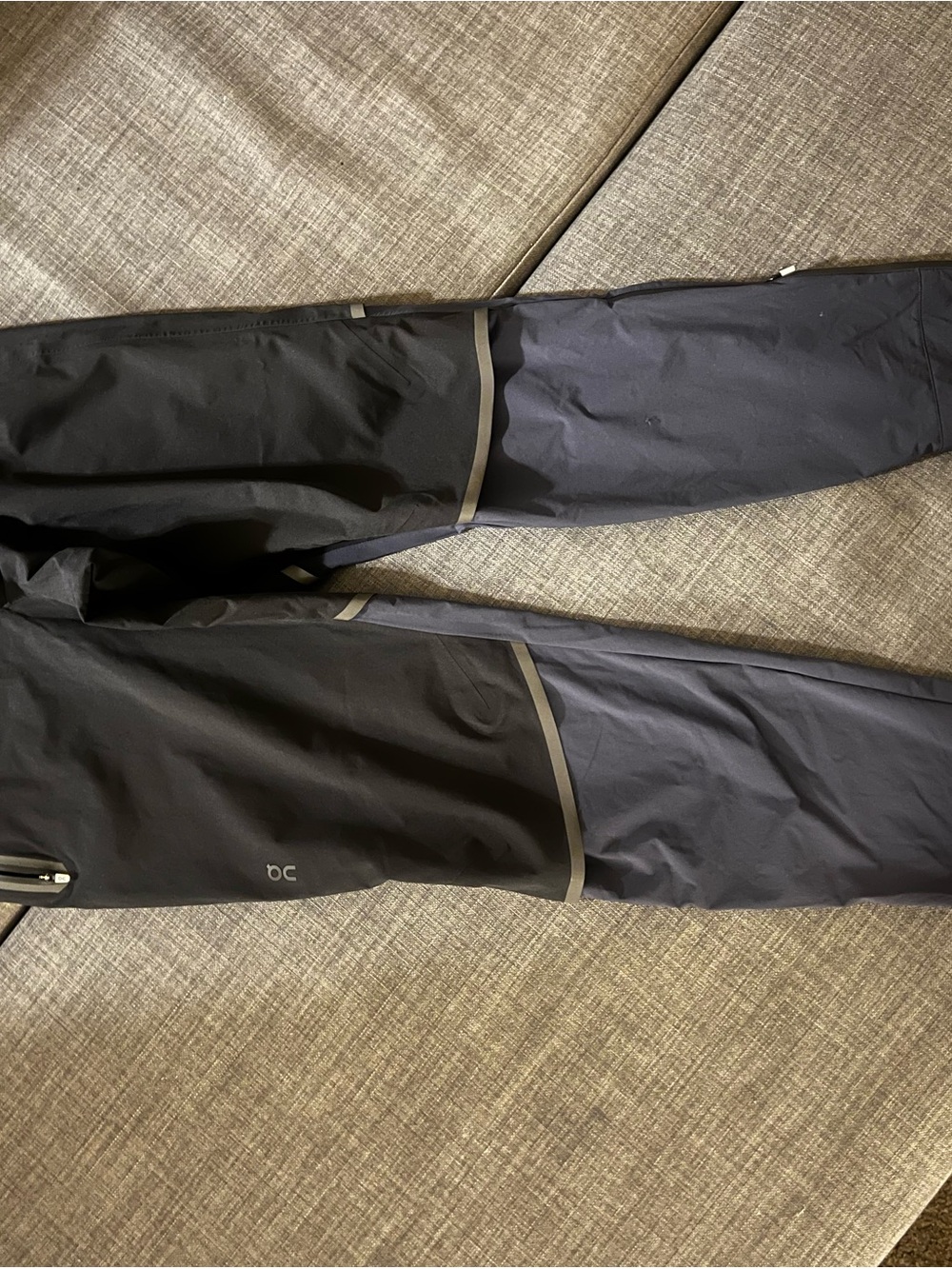 On Running Men's Waterproof Pants - Black
